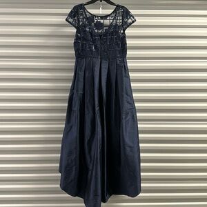 Gently used royal blue Adrianna Papell dress.